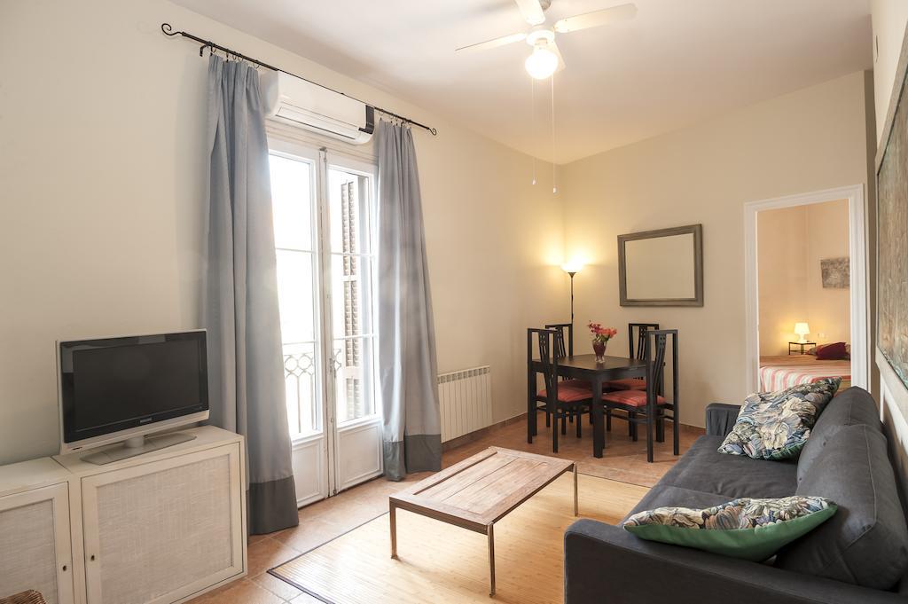 Appartement Gaudi 9 *